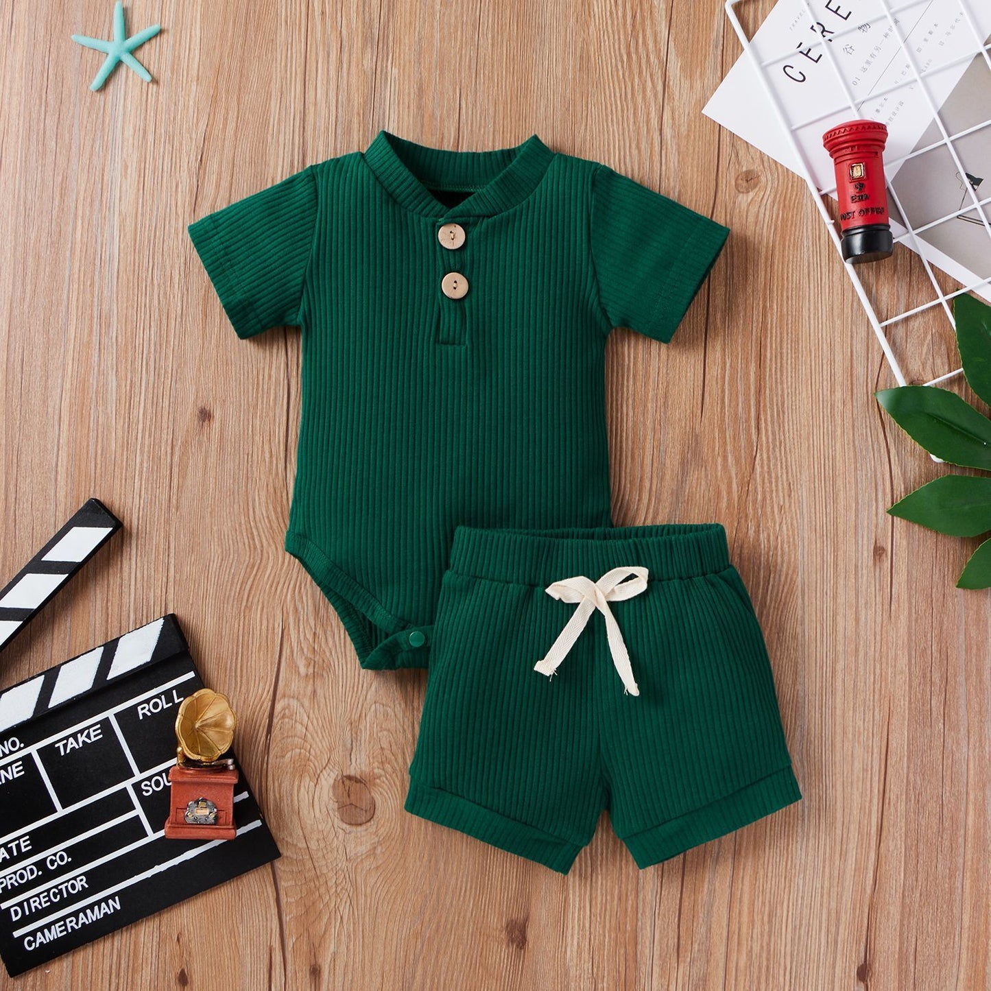 Short-Sleeved Bodysuit Set - Lightweight and Comfortable for Boys