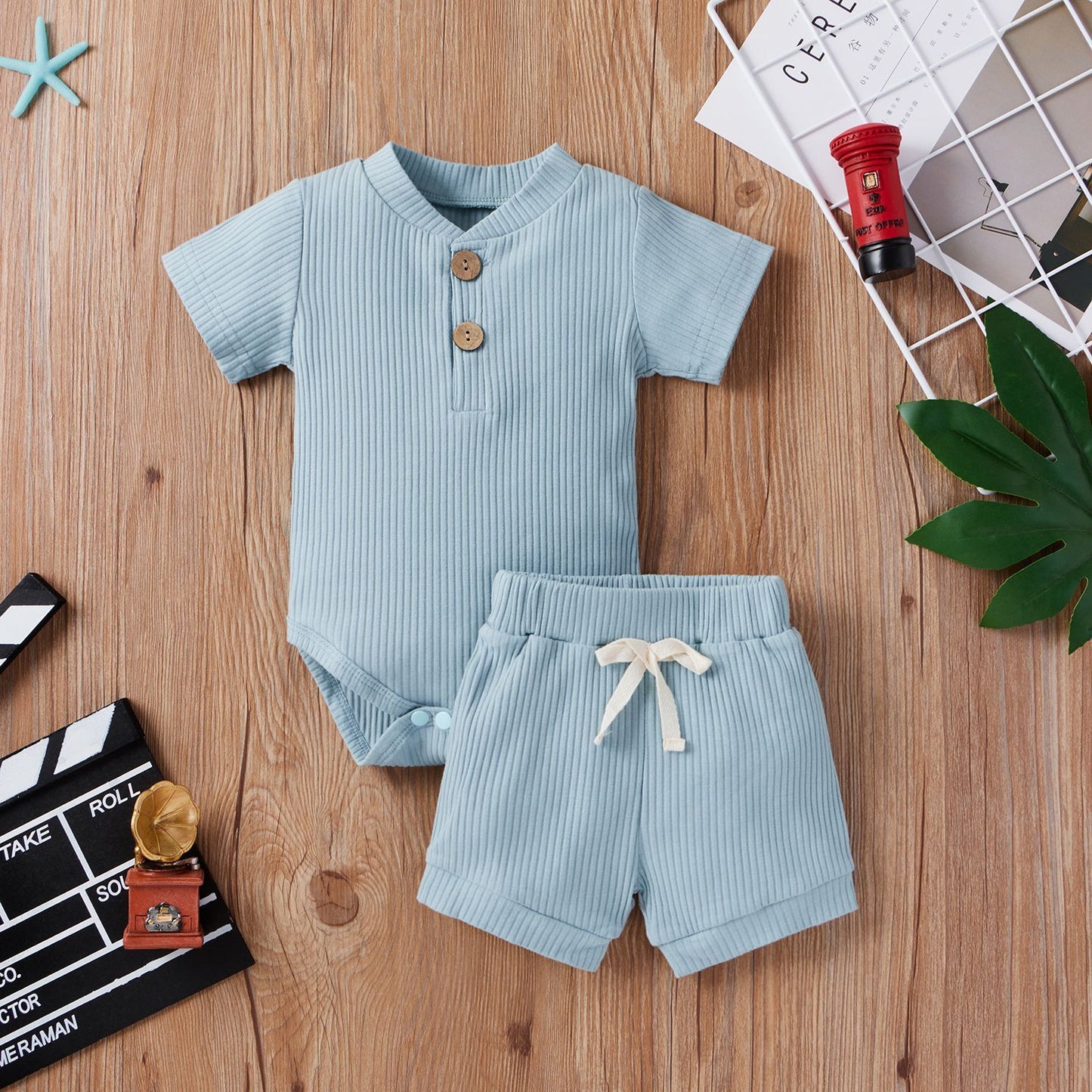 Short-Sleeved Bodysuit Set - Lightweight and Comfortable for Boys