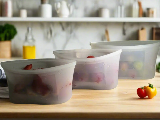 Leak - Proof Reusable Silicone Food Storage Bags - End Food Waste & Plastic Pollution (3 - Pack) - Handpicked Hubeco friendly kitchen